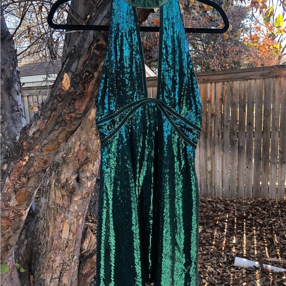 Free People Sequin Sexy Mini Halter Dress 👗 for New Years Holidays Stunning! - Picture 4 of 5